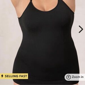 Shapermint Essentials Scoop Neck Cami - Black